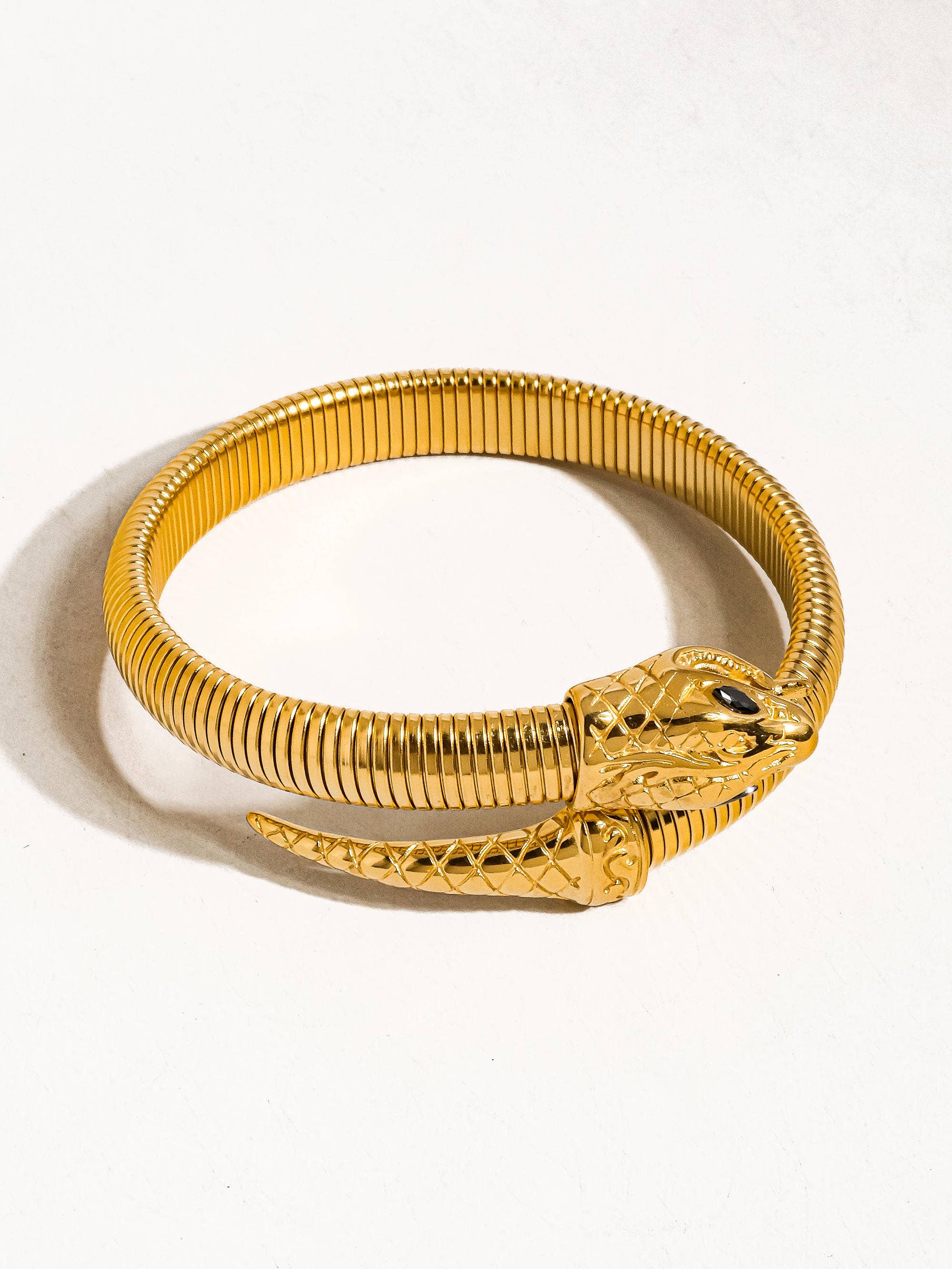 Paix 18K Gold Non-Tarnish Serpent Bangle: Yellow Gold