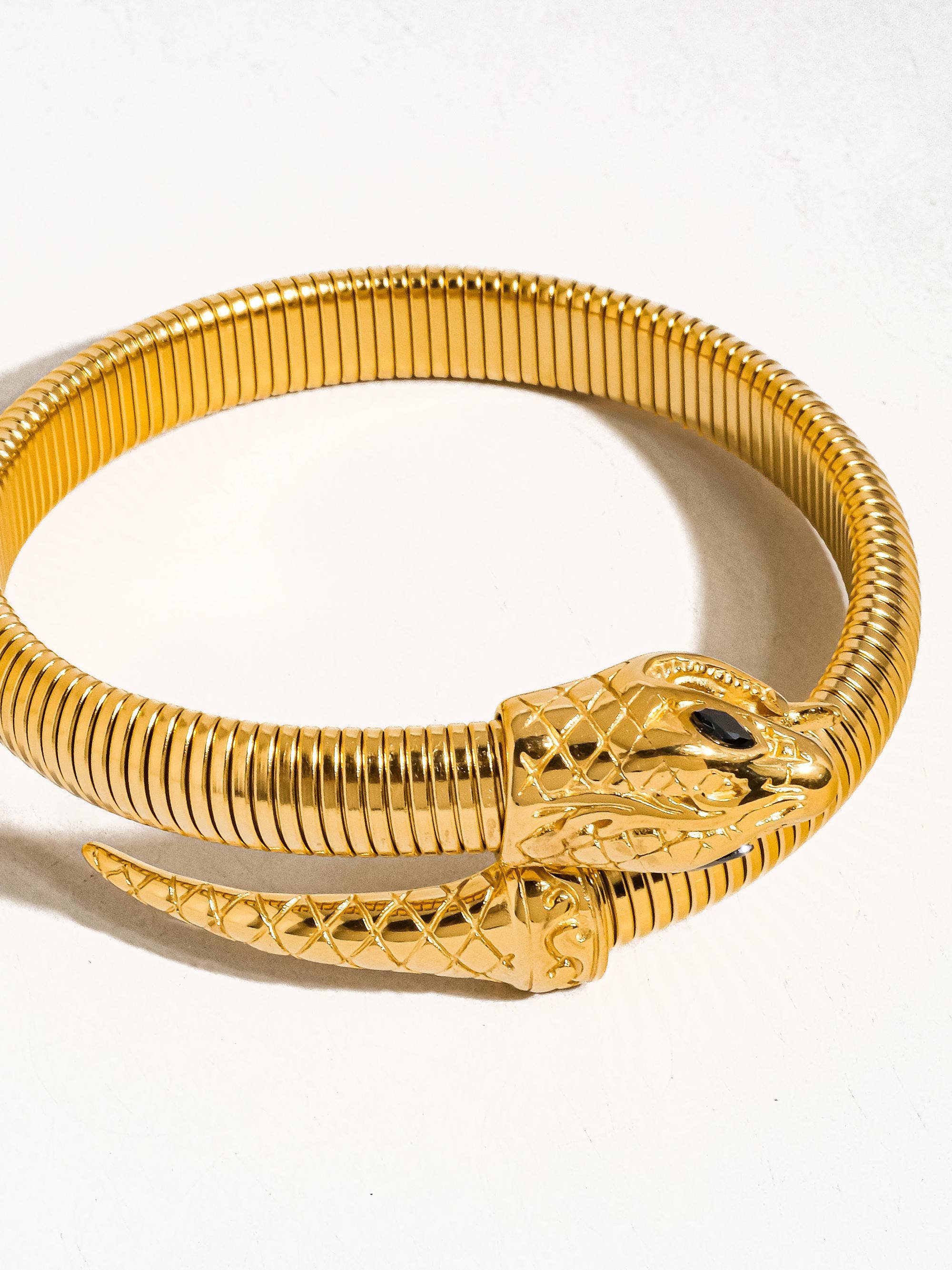 Paix 18K Gold Non-Tarnish Serpent Bangle: Yellow Gold