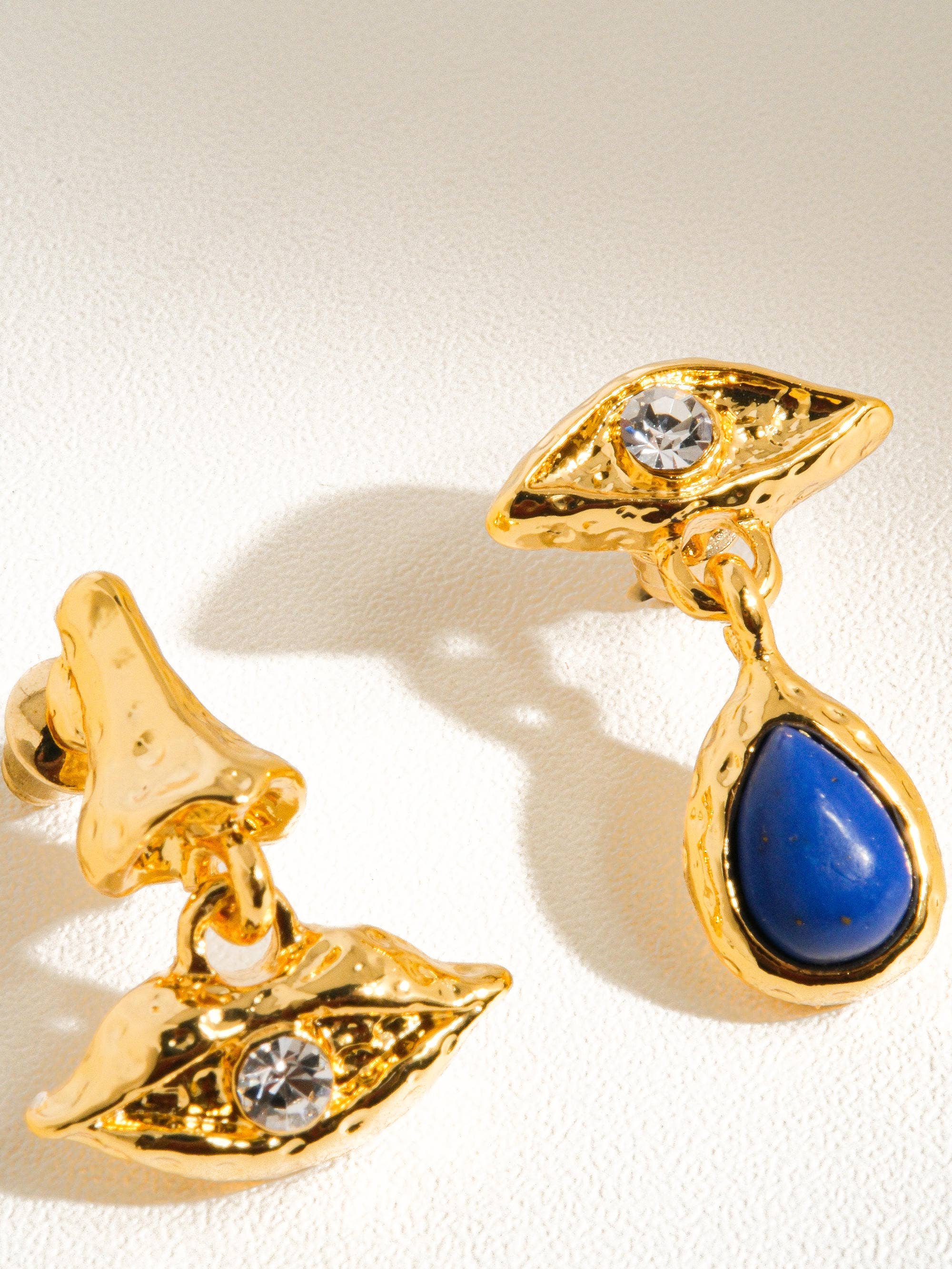 Eden Blue 18K Gold Mismatched Eye and Lip Earring: Blue