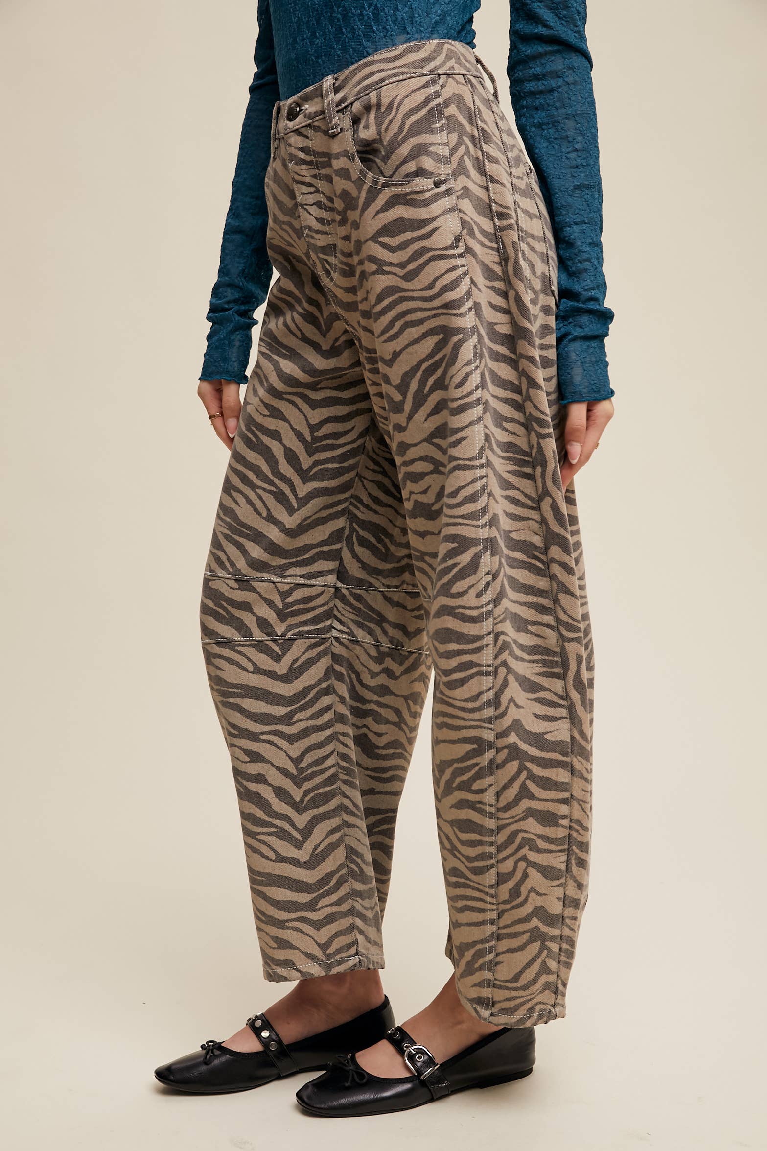 ZA ZA ZEBRA BARREL JEANS