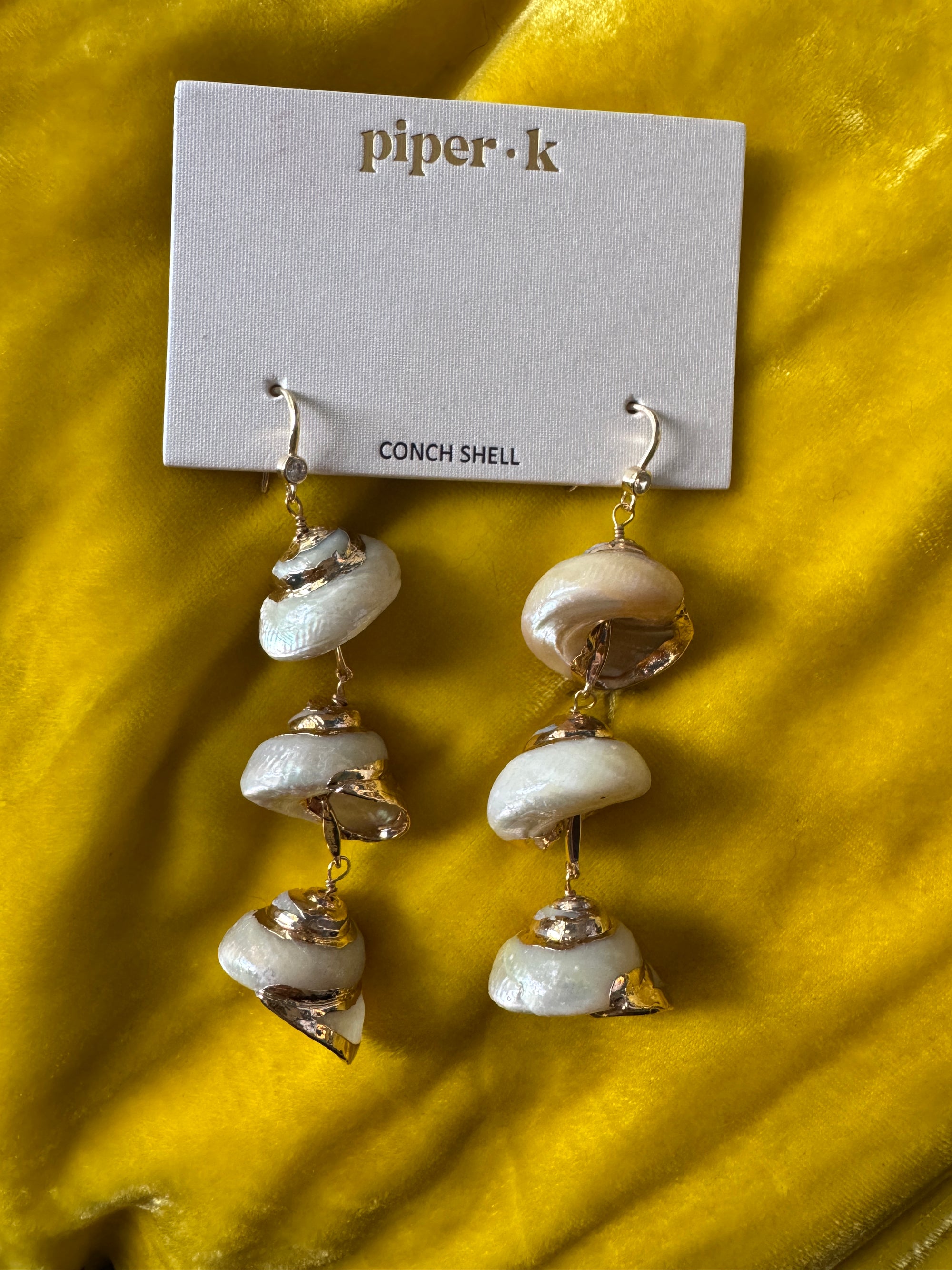 CONCH SHELL EARRINGS